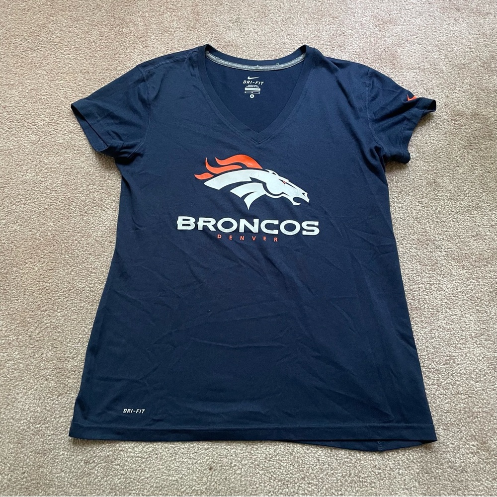 Nike Dri-Fit Denver Broncos Top - Womens Medium